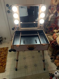 Impressions Vanity SlayCase Makeup Travel Case with Lights