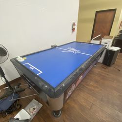 Air hockey Table