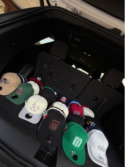 Caps