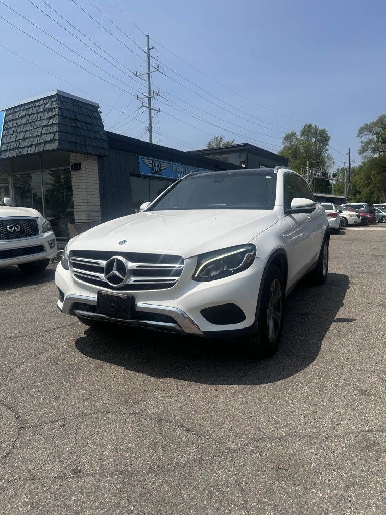 2018 Mercedes-Benz GLC 300