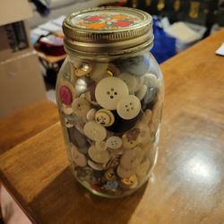Quart Of Beautiful Buttons 