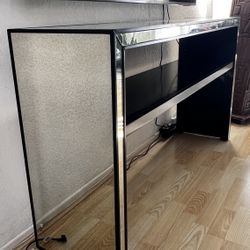 Mirror Console 