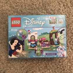 Lego Disney 41143 Berry’s Kitchen 