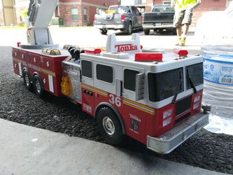 Tonka giant fire truck