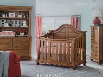 Bassett  Baby Convertible Crib