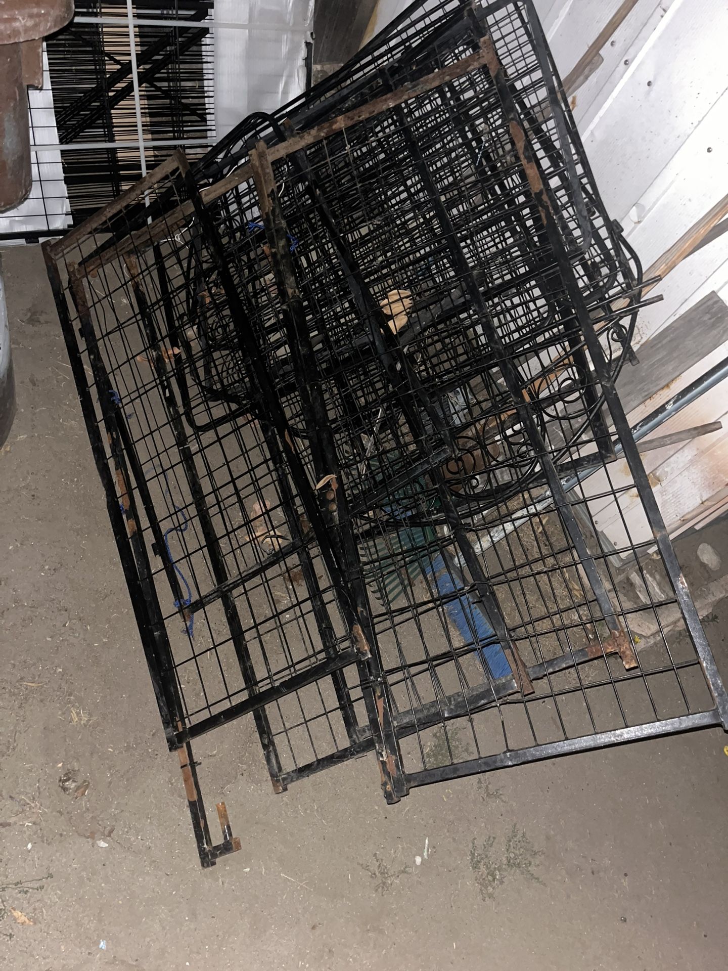 Dog Cage Used