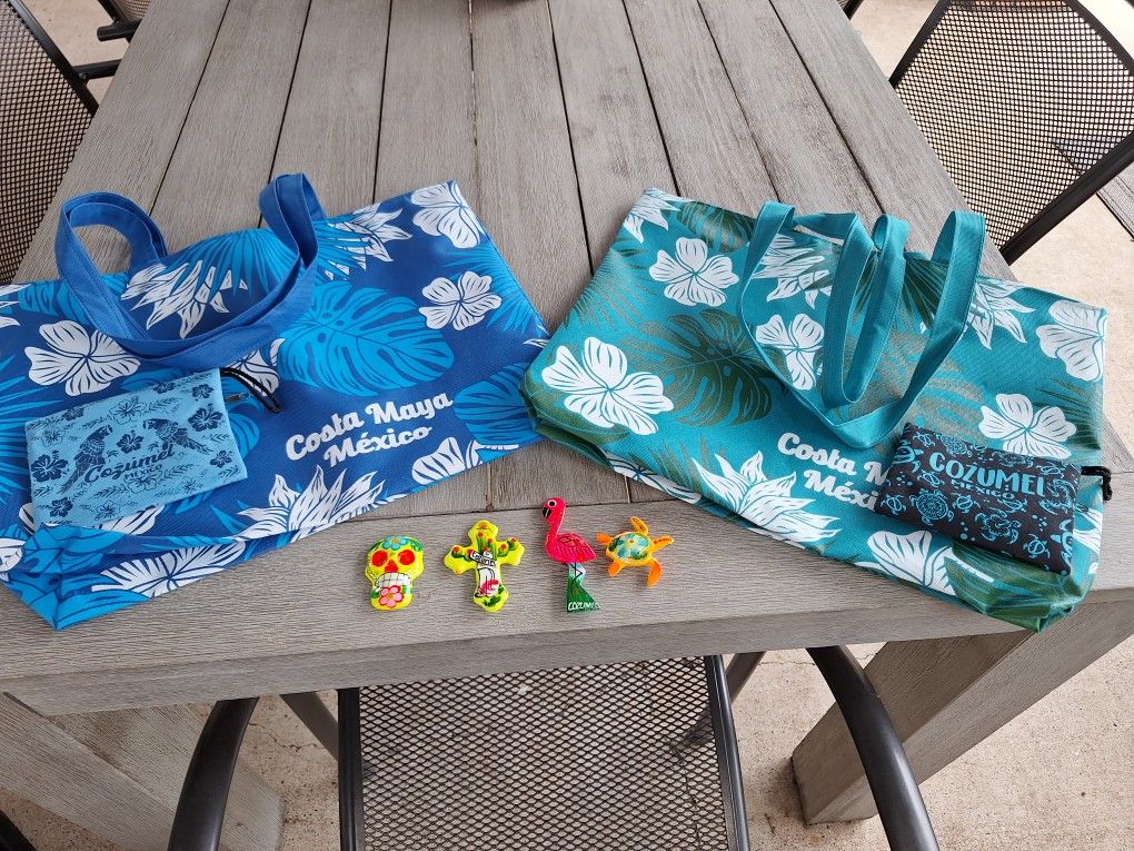Costa Maya Bags And Magnets