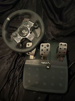 Logitech G920 Racing Wheel with Pedals