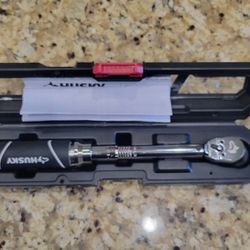 Husky 1/4 in. Drive Micrometer Click Torque Wrench 40 in./lbs. to 200 in./lbs