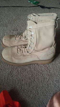 Military grade Size 11.5 Bates heavy duty boots