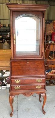 Vintage American Drew Cherry Secretary / Lighted 3 Shelf Curio 