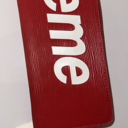 LV x SUPREME