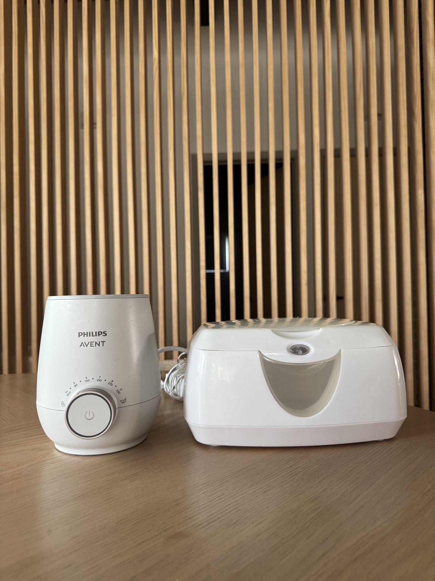 Philips bottle warmer and Munchkin wipes warmer.