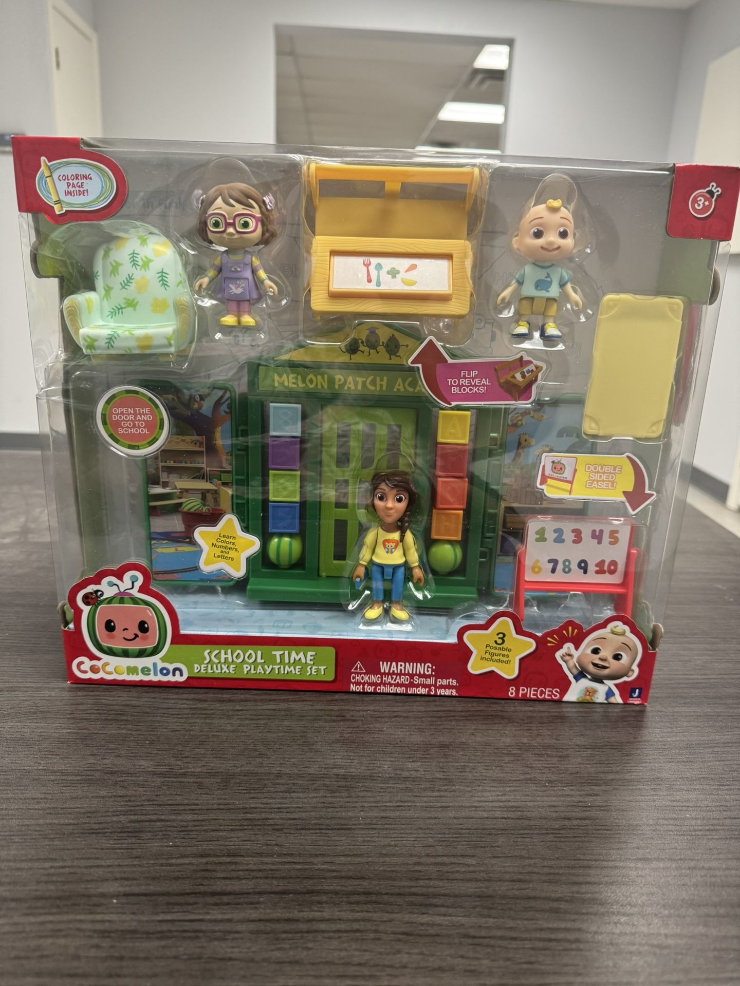 CoComelon School Time Deluxe Playtime Set