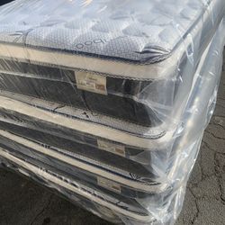 🛏Mattresses Pillow top for your comfort 🟩Same day delivery available🚛 🟠Queen sizes $199 🟡Full sizes $179 🟢Twin sizes $119 🔵Cal king $319 🟣E. K