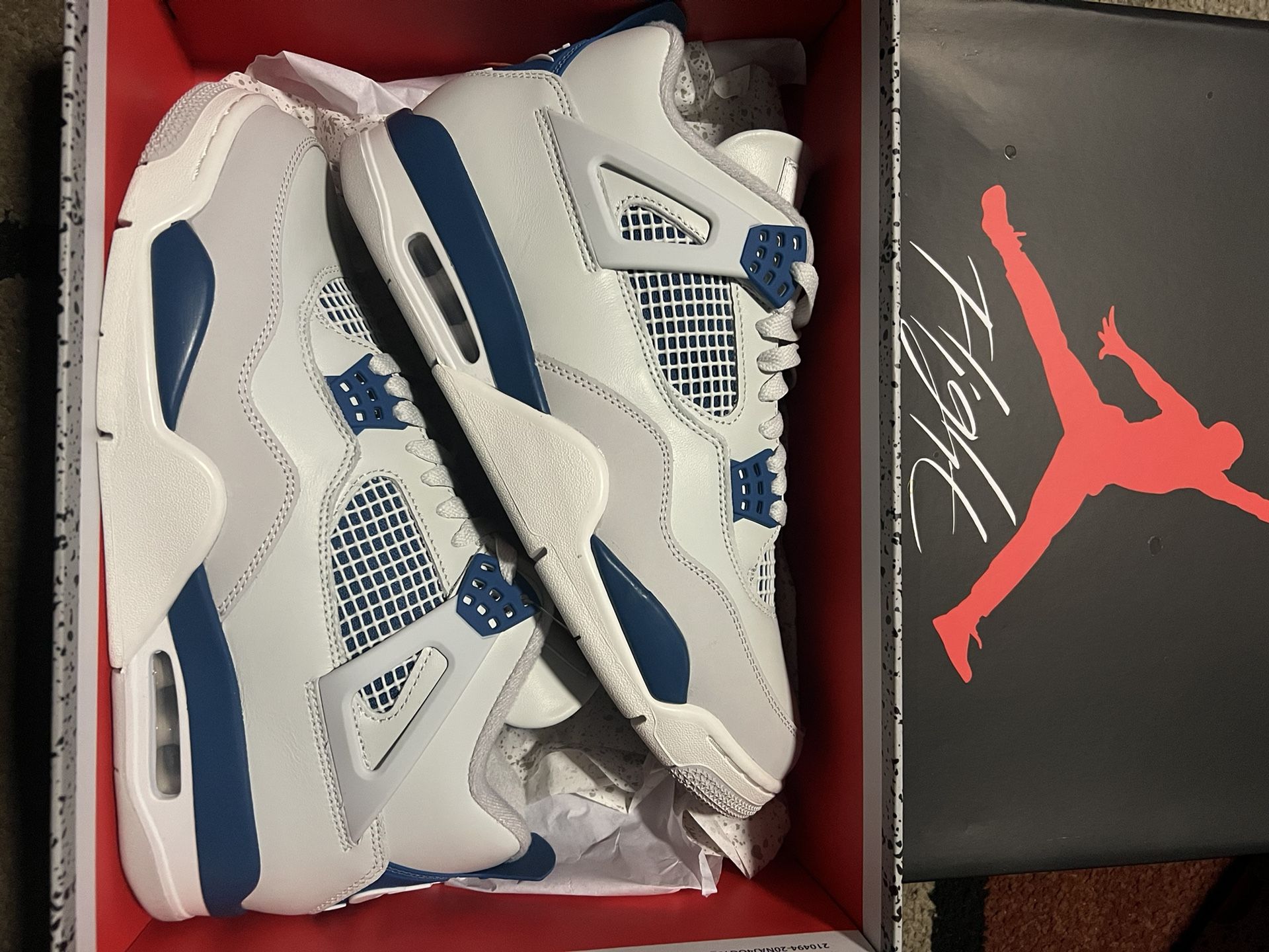 Air Jordan 4 Military Blue (2024) Size 10.5