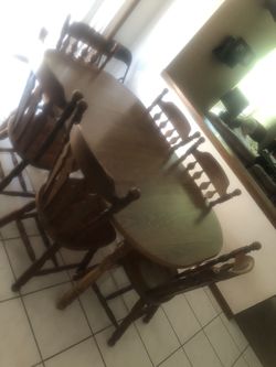 Solid Wood Dining table and 6 chairs