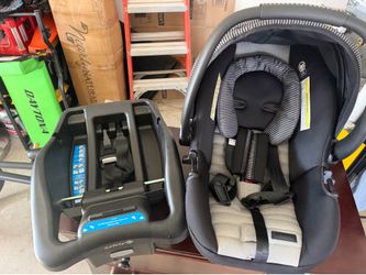Baby car seat