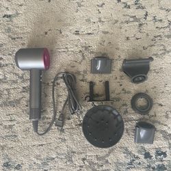 Dyson Supersonic Hairdryer 