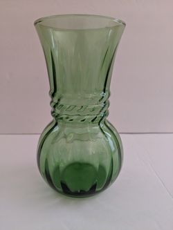Anchor Hocking "Harding" Green Glass Vase