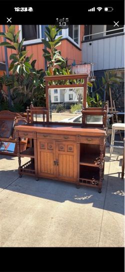 Beautiful Antique buffet cabinet
