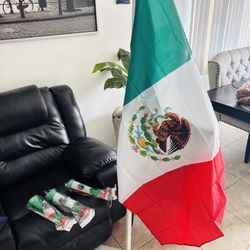 Metal Hitch Pole With Mexico 🇲🇽 Flag New  $125 