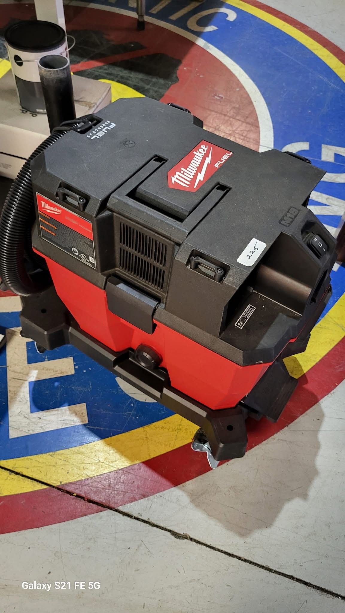 MILWAUKEE  M18 8 GALLON WET/ DRY VACUUM $2