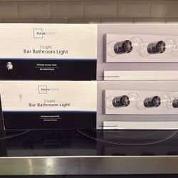 Main stage three light bar bathroom light