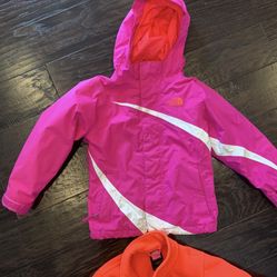 The north face 2in 1 Jacket, Size Kids XXS $45