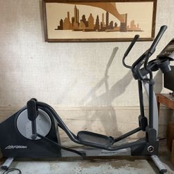 Life Fitness X3 Elliptical Cross-Trainer