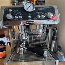 De'Longhi La Specialista Espresso Machine with Sensor Grinder, Dual Heating  System, Advanced Latte System & Hot Water Spout for Americano Coffee or