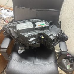 2019 Lincoln Mkz Left Headlight 