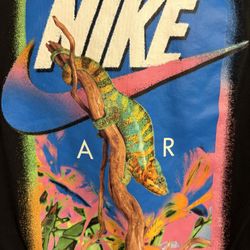 Lot of 5 Nike Graphic T-shirts