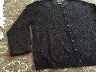 Nina Leonard animal print cardigan size medium / matching sweater dress sold separately