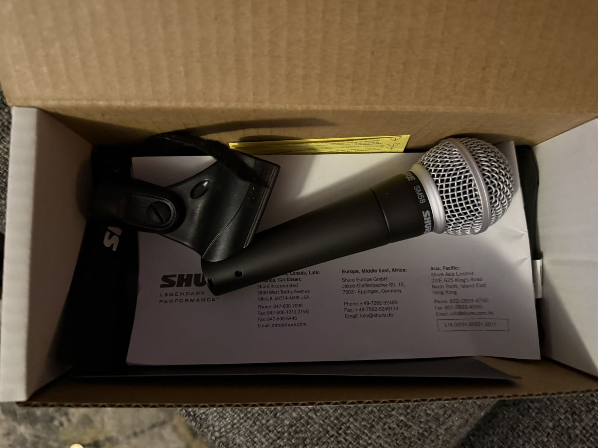 SHURE SM58 Mic