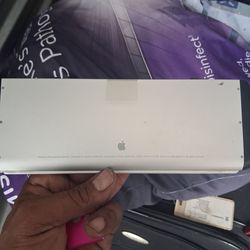 New MacBook Battery # A1280 10.8volts