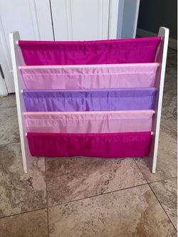 Kids Book Shelf