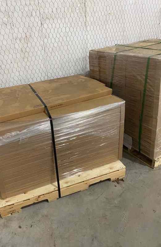 Luxury vinyl flooring!!! Only .67 cents a sq ft!! Liquidation close out! W0O7P