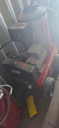 Hotsy Hot Water Pressure Washer