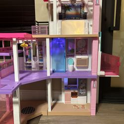 Barbie dream house toy play doll house 