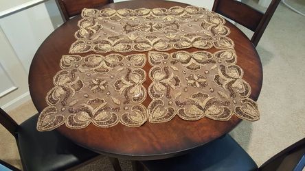 Fancy handmade table set