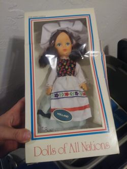Vintage ethnic dolls