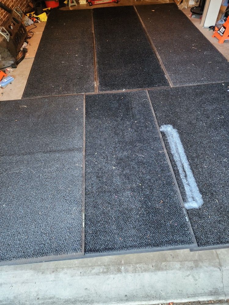 Cintas Traffic Floor Mats