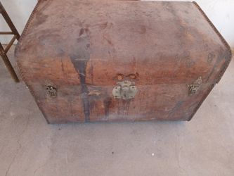 Antique Victorian Dometop Steamer Trunk