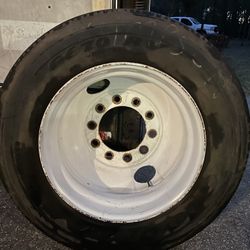 Goodyear G 670 R - 85 0/0 Percent Original Thread . Tire & Wheel . 