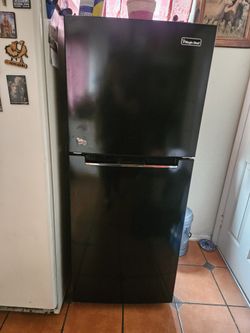 Magic Chef Small Fridge