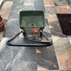 Lawn Feeder