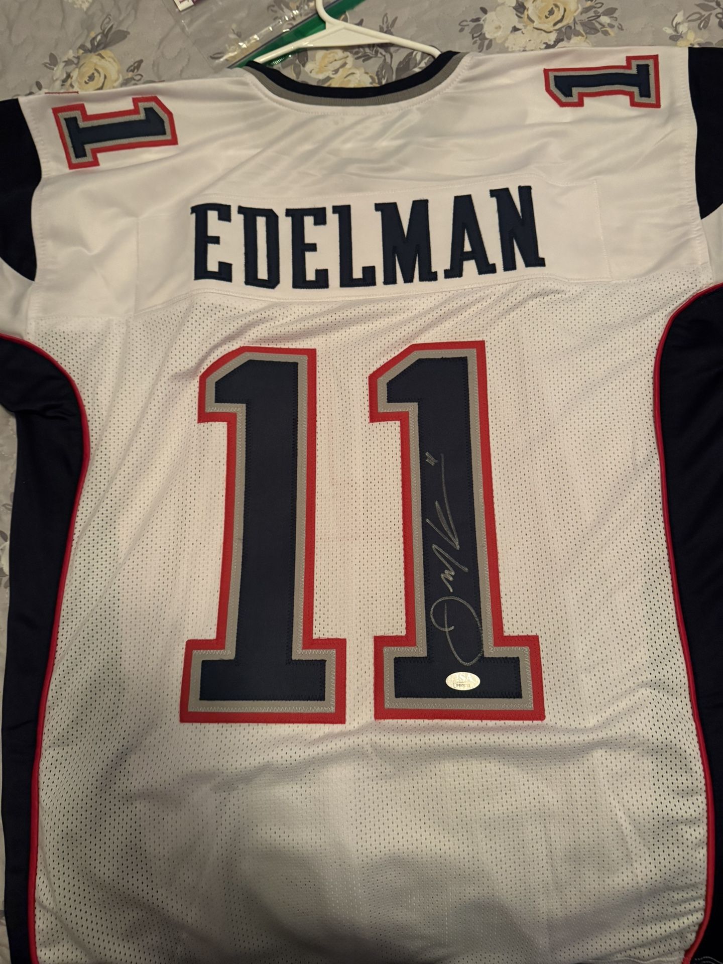 Julian Edelman signed custom New England Patriots jersey