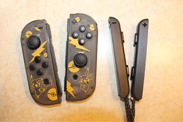 Nintendo Switch Pikachu Pokémon Joy-Con Controllers Pair w/ Straps Black Yellow