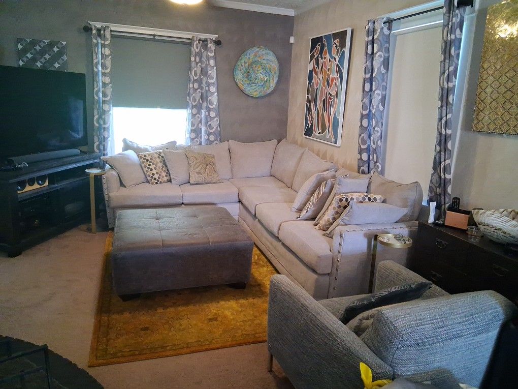 Sectional 